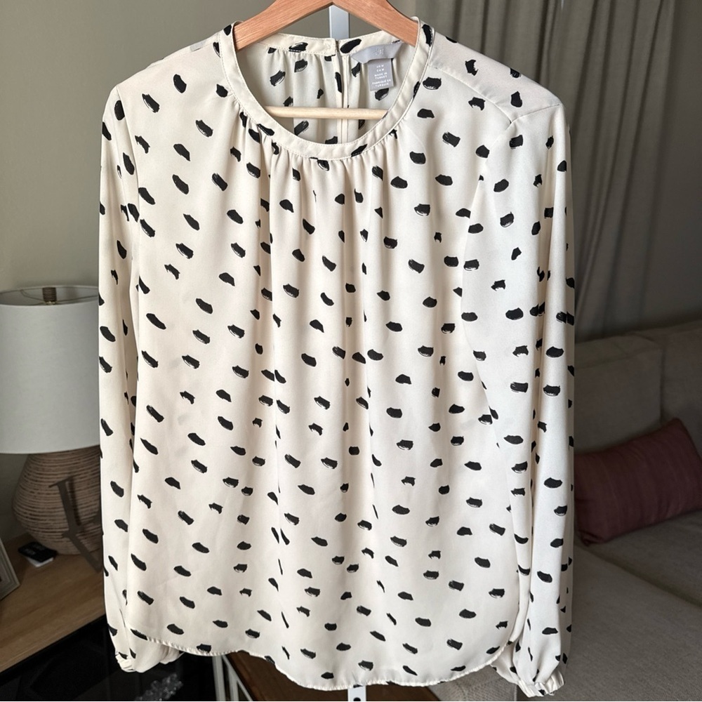 H&M Women's Cream & Black Long Sleeve Blouse Size M